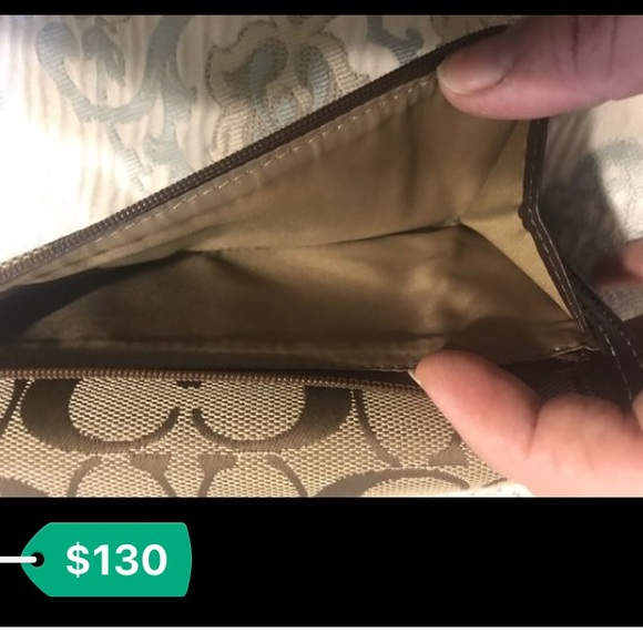 Matching Coach purse and wallet!! - Picture 6 of 6